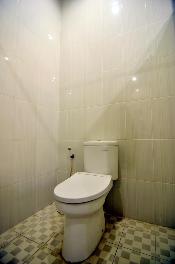 Reddoorz Hostel Near Gwk Main Gate 웅아산 외부 사진