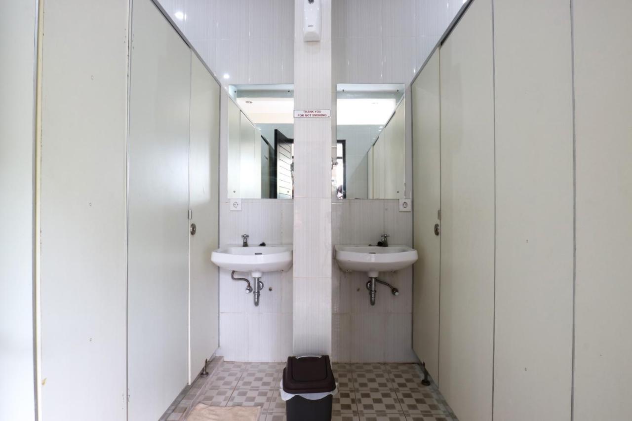 Reddoorz Hostel Near Gwk Main Gate 웅아산 외부 사진
